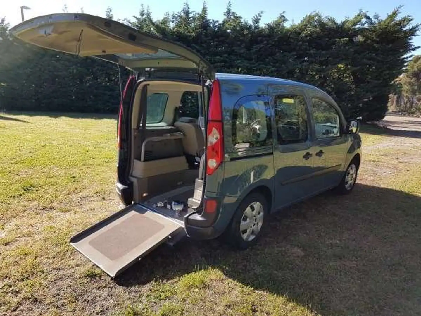 Renault Kangoo Kangoo+Expression+1,9+dCi+4x4+Expression Blauw - 1