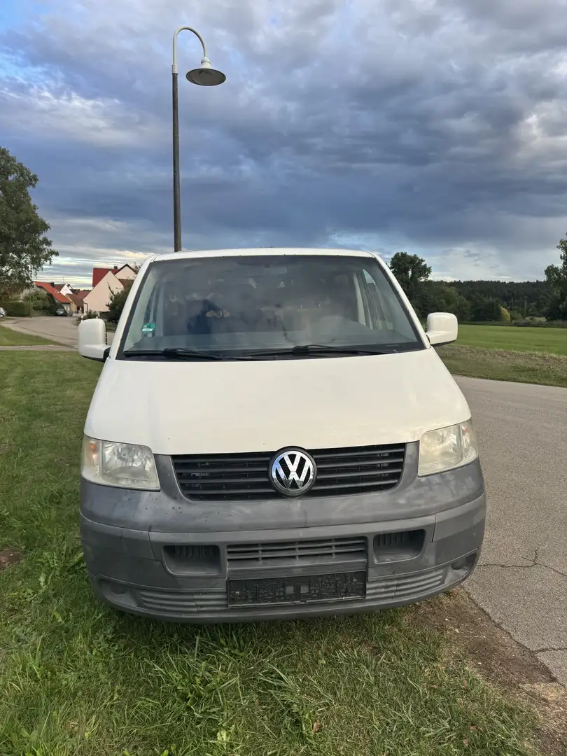 Volkswagen T5 Multivan - 1