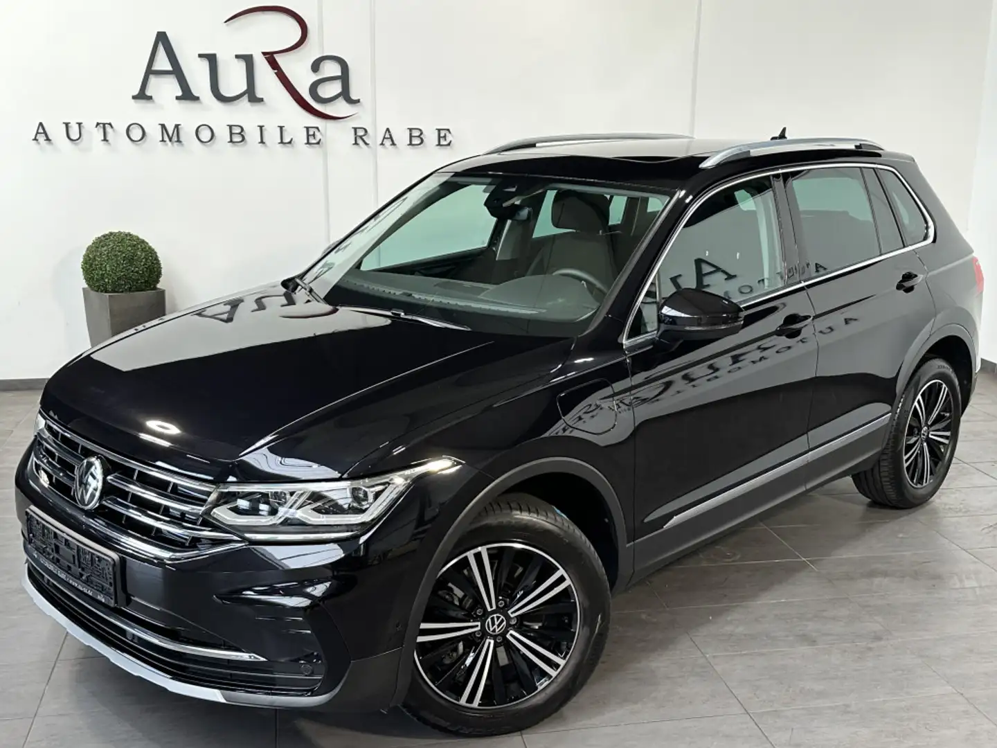 Volkswagen Tiguan 1.4 eHybrid DSG Elegance NAV+MATRIX+PANO Schwarz - 2