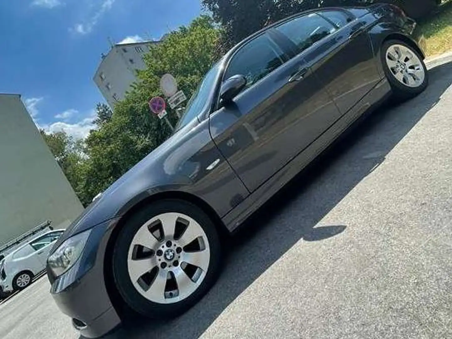 BMW 320 320d Grau - 1