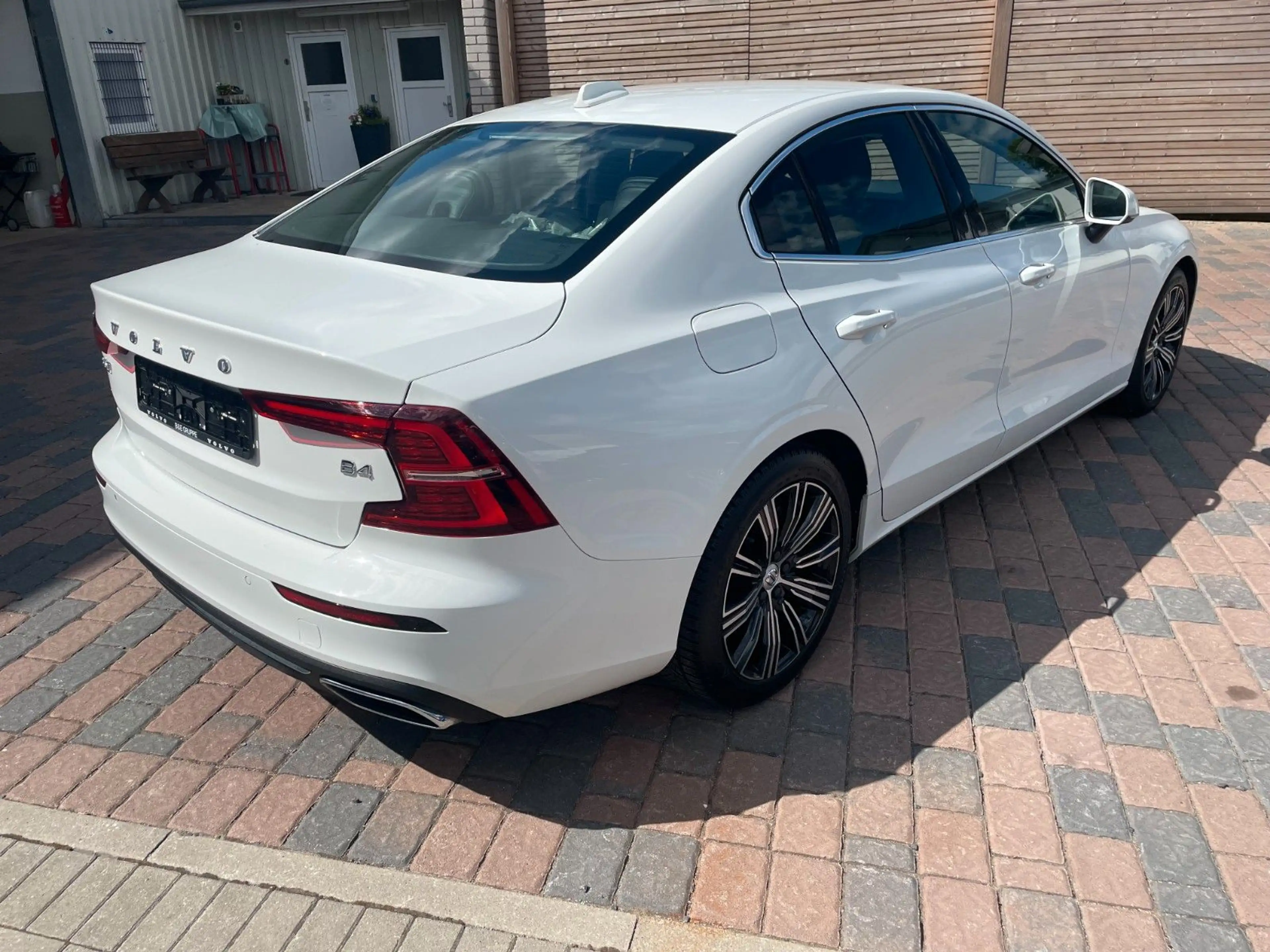 Volvo S60 B4 Inscription NAVI, Leder, DAB, — photo 6