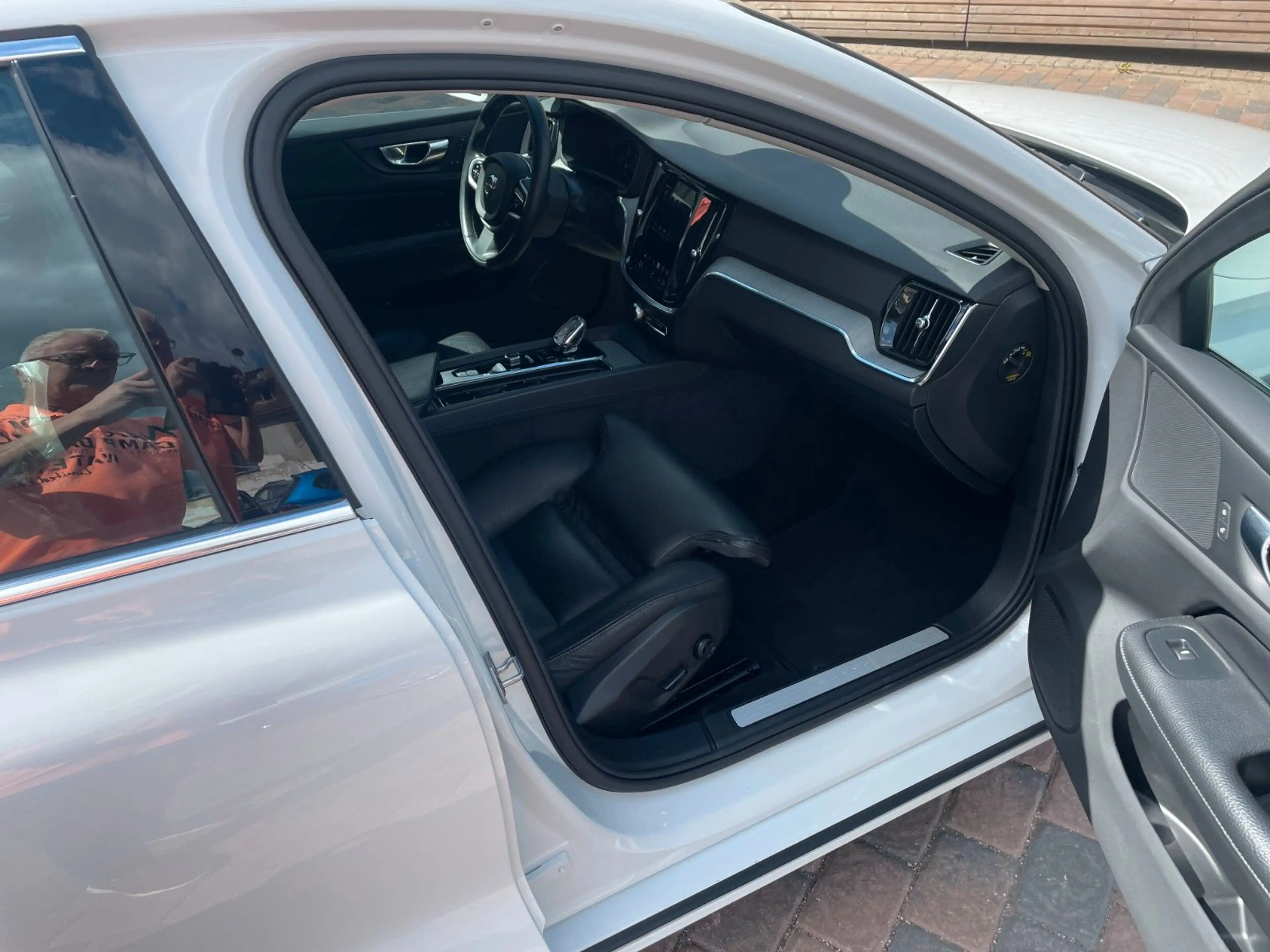 Volvo S60 B4 Inscription NAVI, Leder, DAB, — photo 13