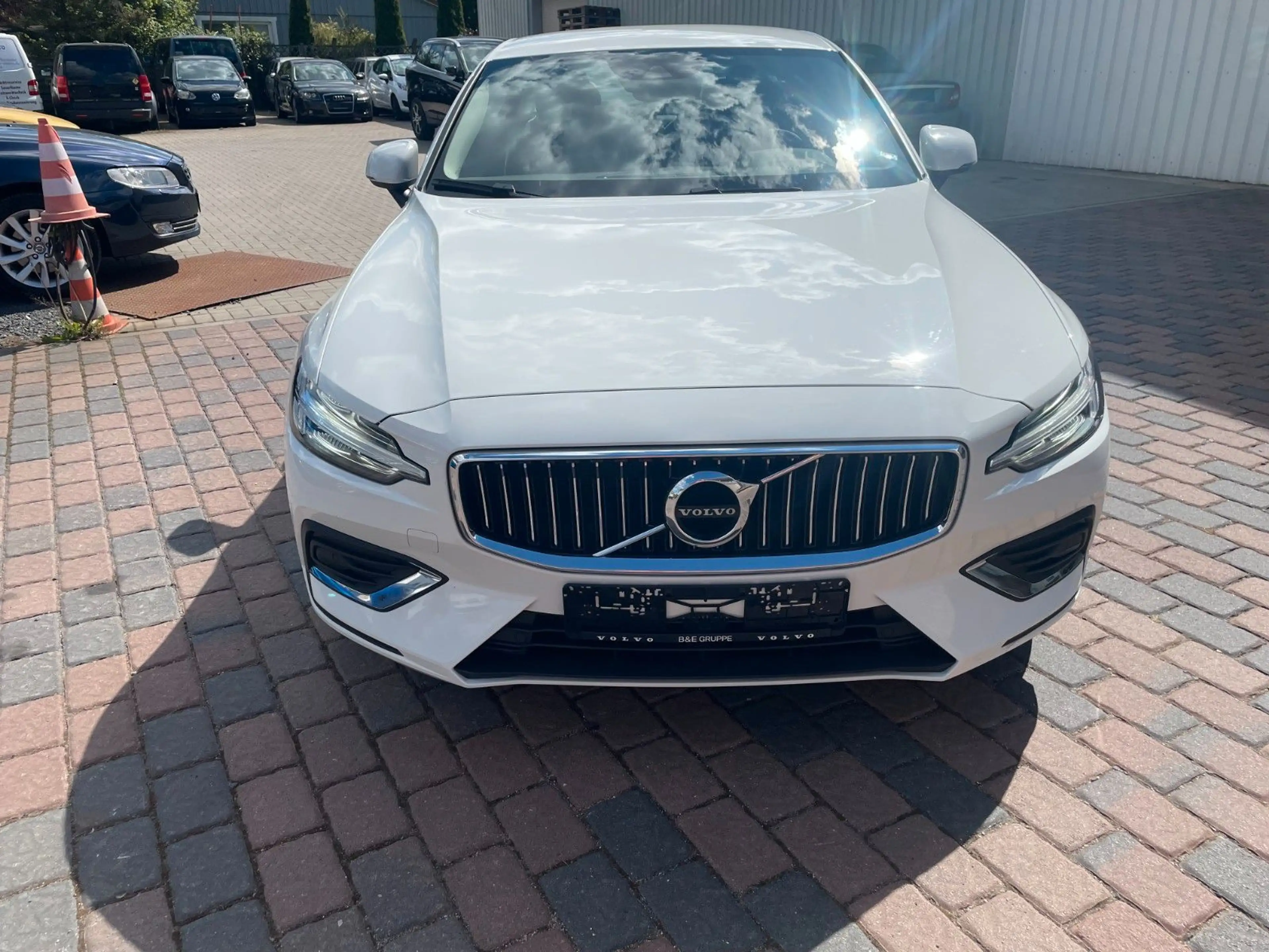 Volvo S60 B4 Inscription NAVI, Leder, DAB, — photo 2