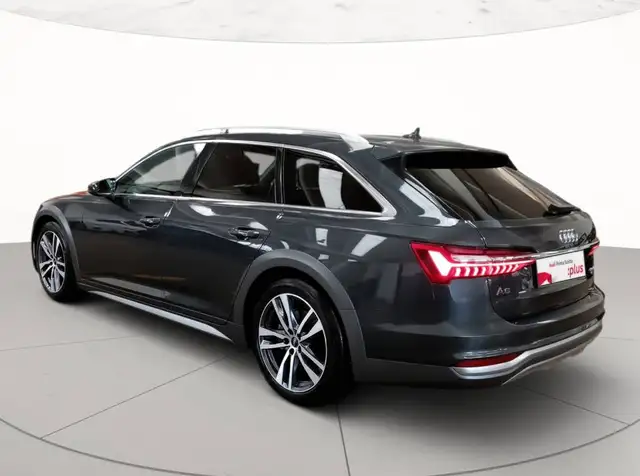 Audi A6 view 3