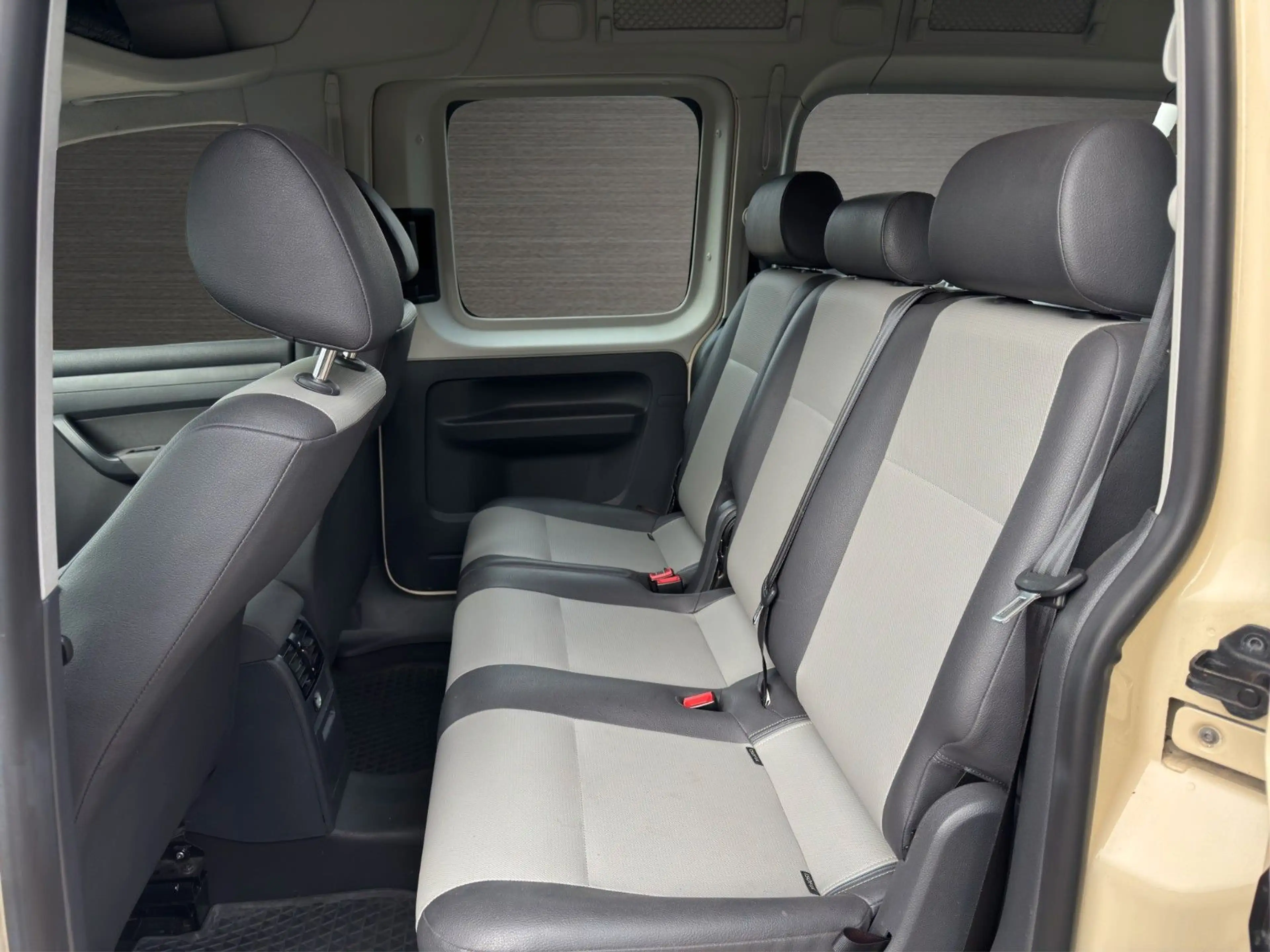 Volkswagen Caddy Maxi 1.6 TDI Trendline Tempo/Klima/7-Sitze — photo 14