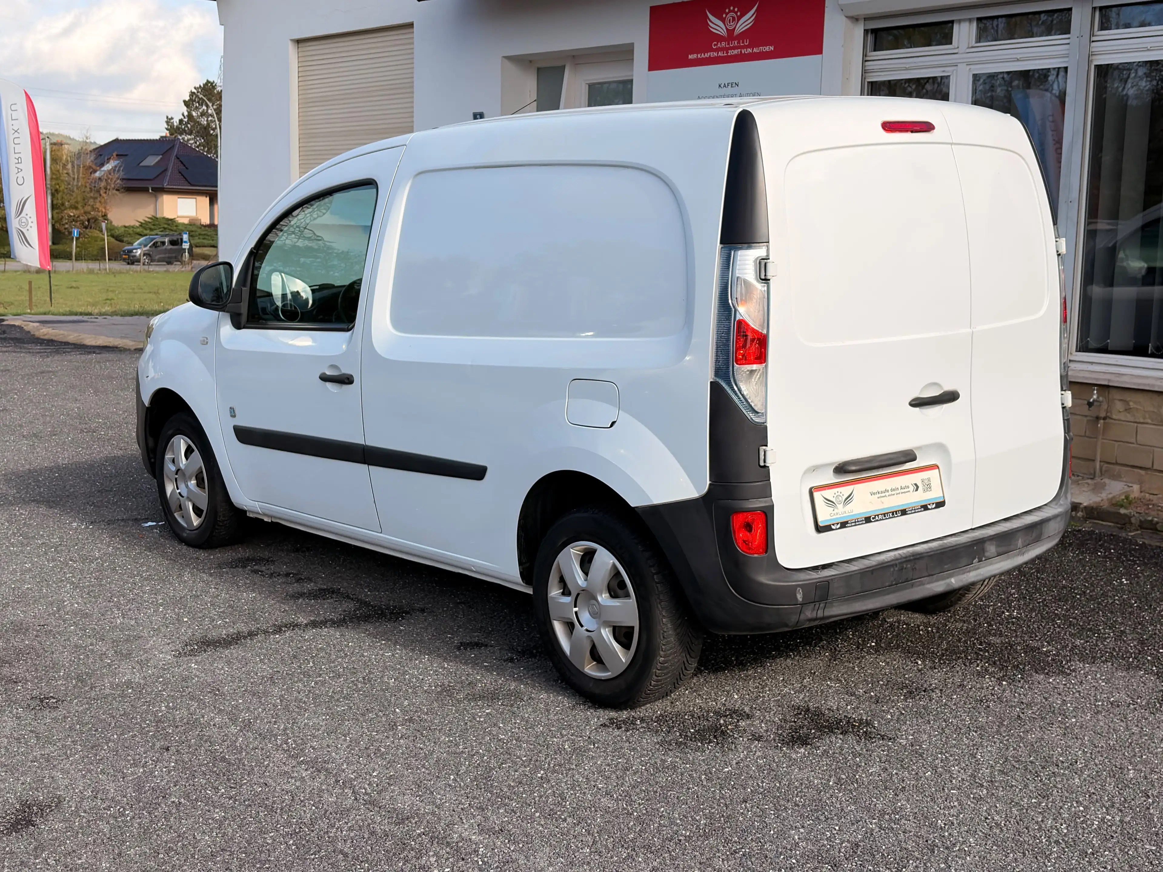 Renault Kangoo Z.E. — photo 14