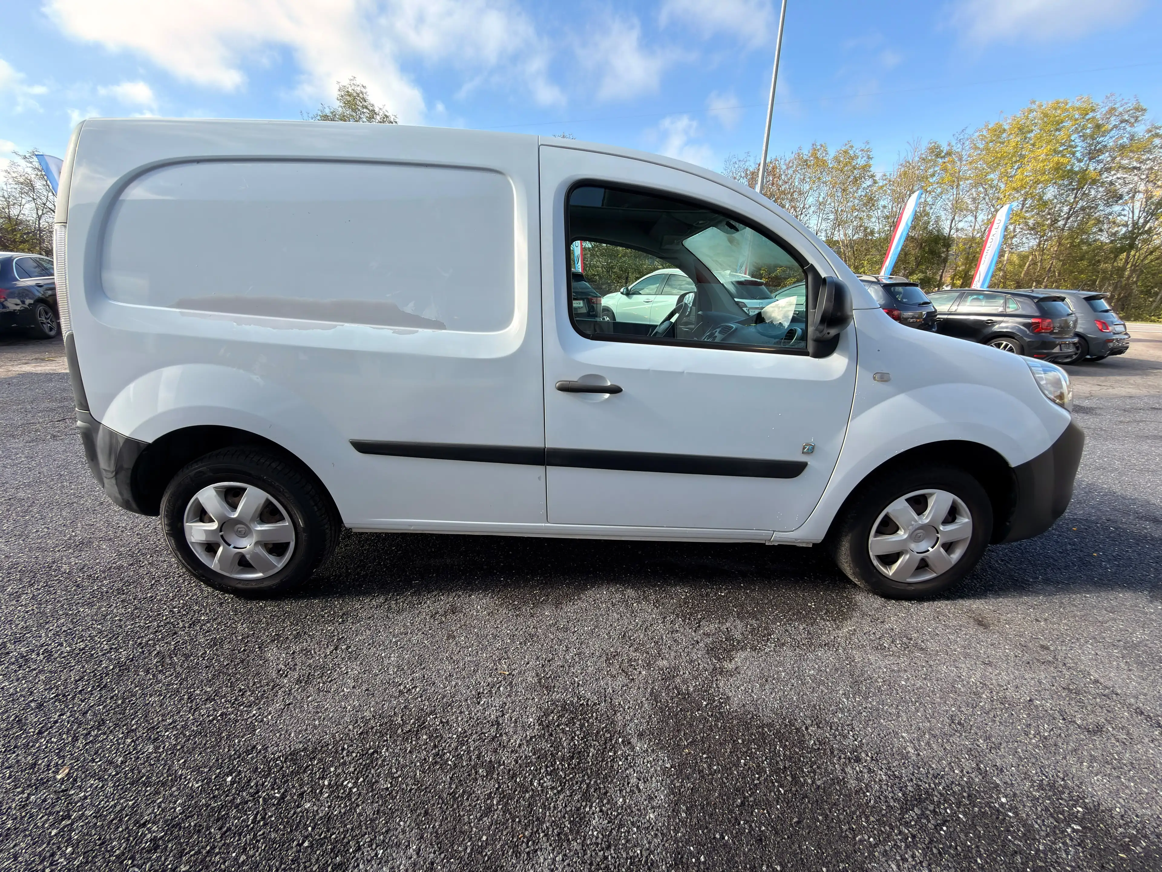 Renault Kangoo Z.E. — photo 10