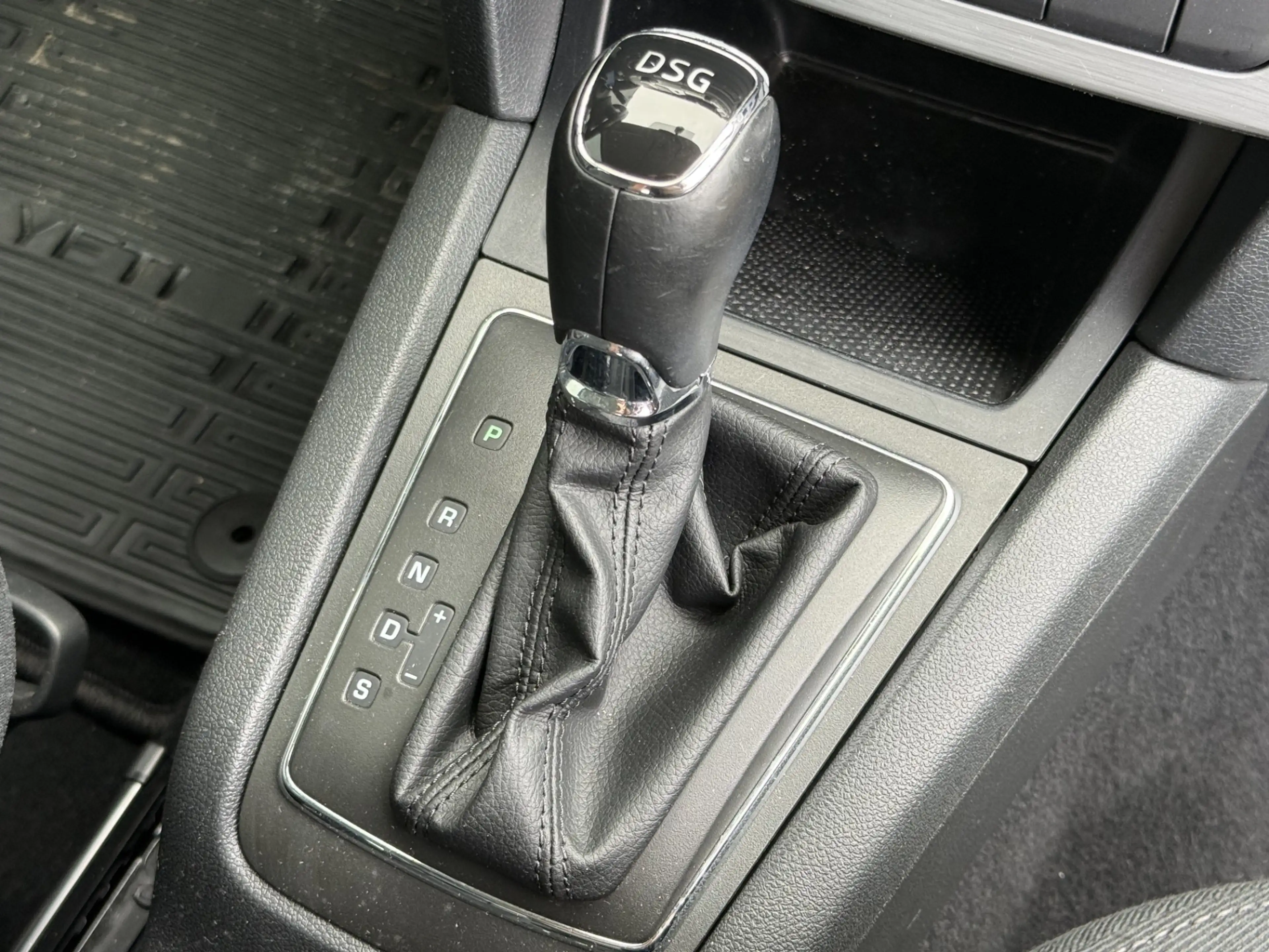 Skoda Yeti 1.2 TSI Ambition | Automaat | Camera | Trekhaak | — photo 8