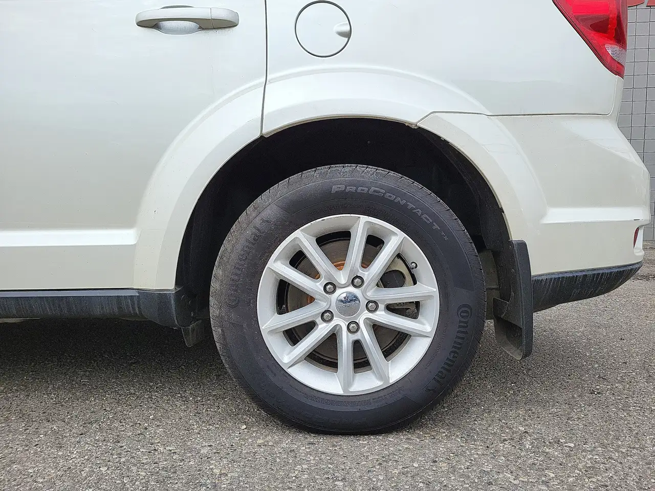 Dodge Journey снимка Dodge Journey