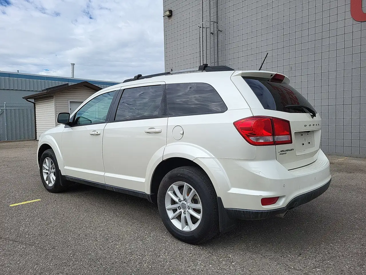 Dodge Journey снимка Dodge Journey