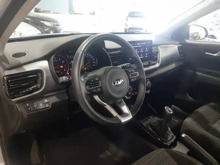 Kia Stonic 2019, foto 22