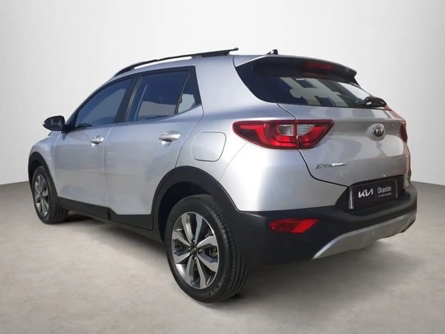Kia Stonic 1.0 T-GDi Drive 100 Plateado - 2