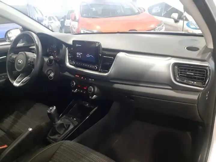 Kia Stonic 2019, foto 10