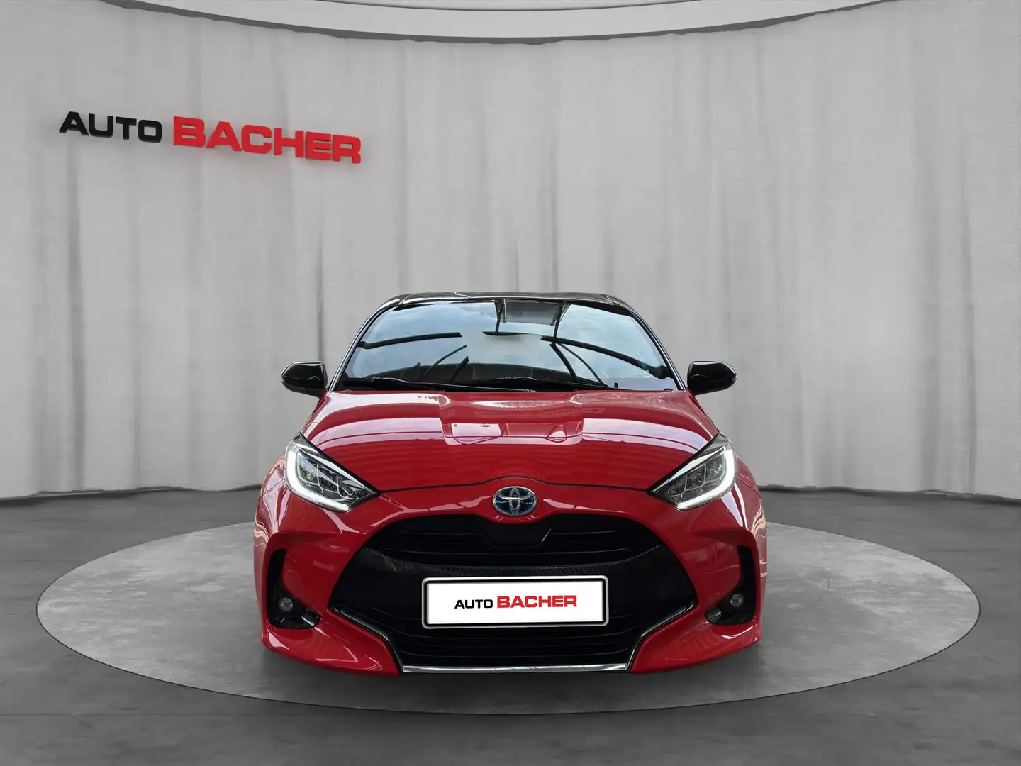 Toyota Yaris Yaris - 1,5 l Hybrid Rot - 2