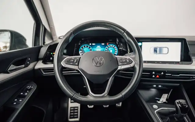 Volkswagen Golf view 15