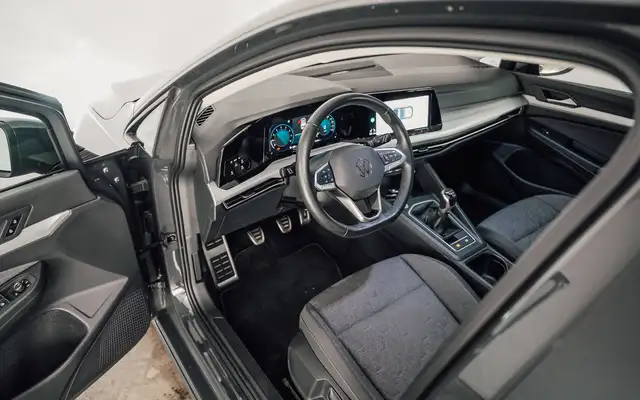 Volkswagen Golf view 13