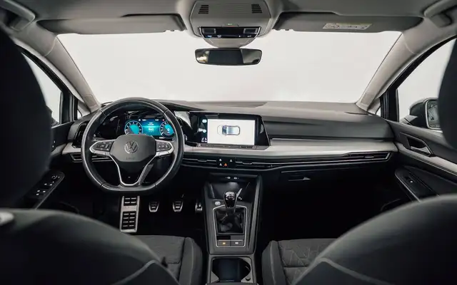 Volkswagen Golf view 14