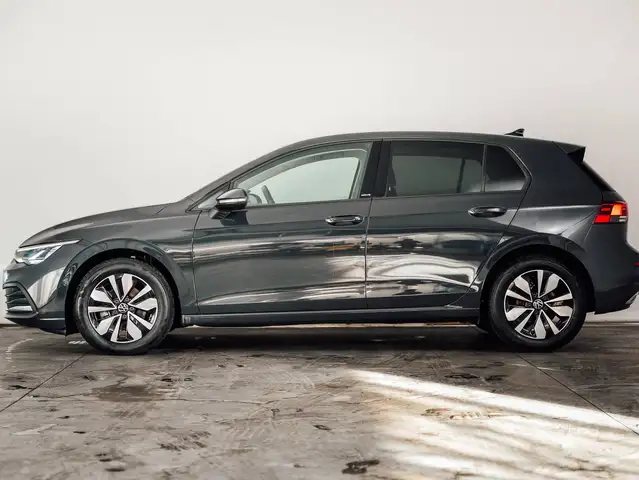 Volkswagen Golf view 2