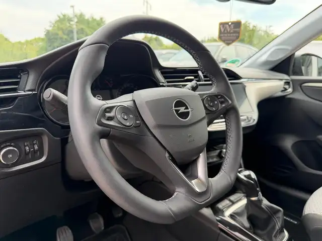 Opel Corsa view 9