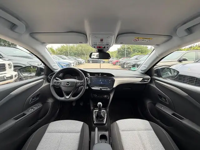 Opel Corsa view 8