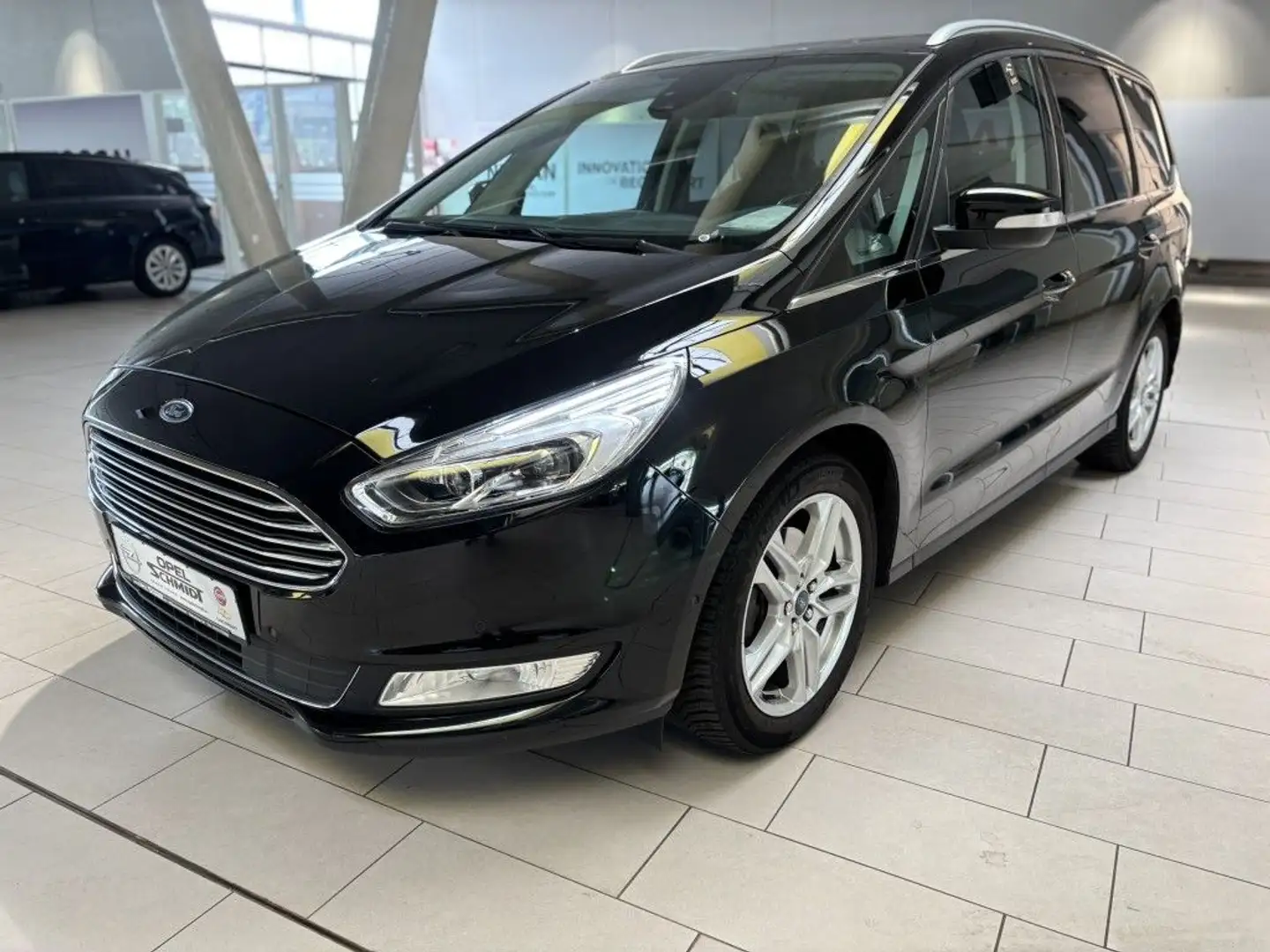Ford Galaxy 2.0 EcoBlue Aut. Titanium Schwarz - 1