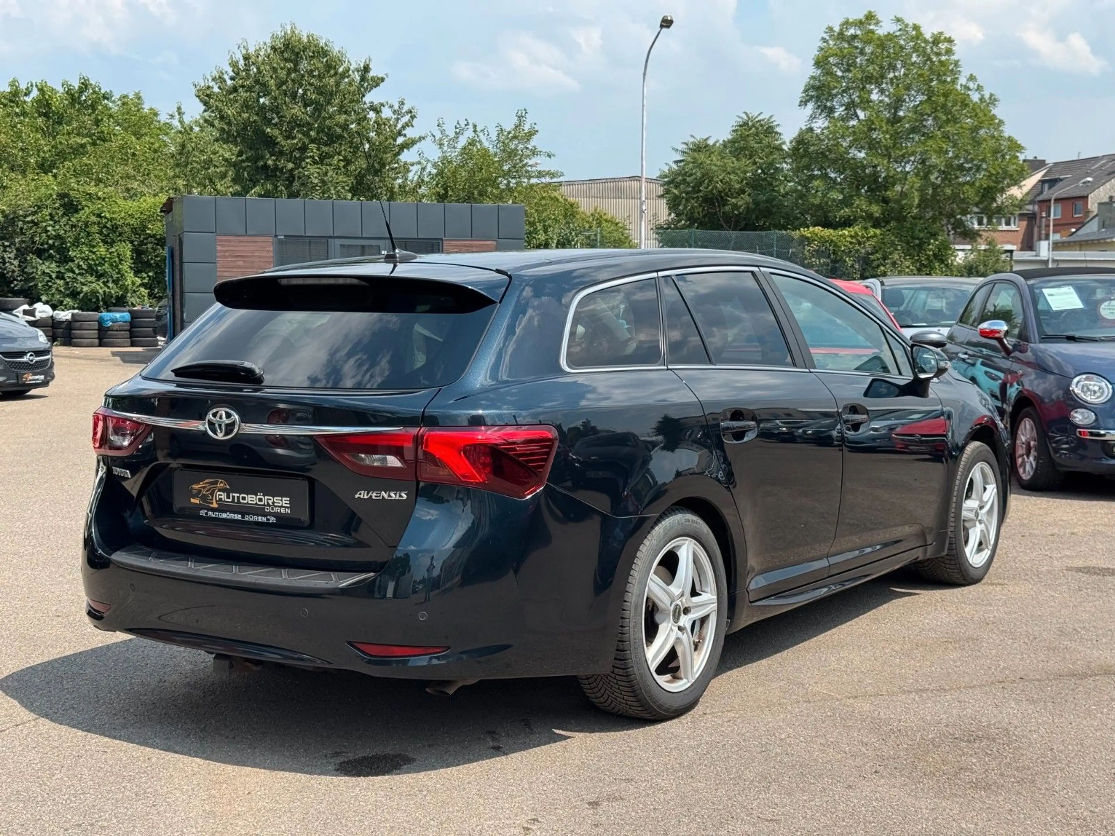 Toyota Avensis Sports Edition HU neu/Navi/SHZ/AHK — photo 5
