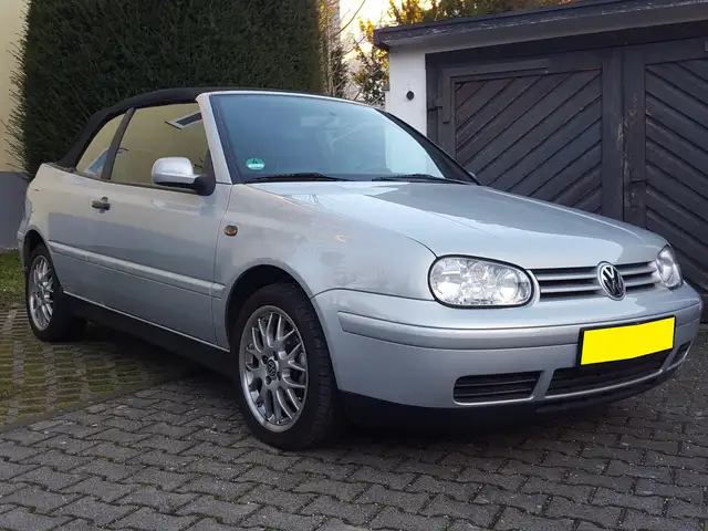Volkswagen Golf Cabriolet VW Golf IV Cabrio.1-Hand. Automatic. Klima. Leder.