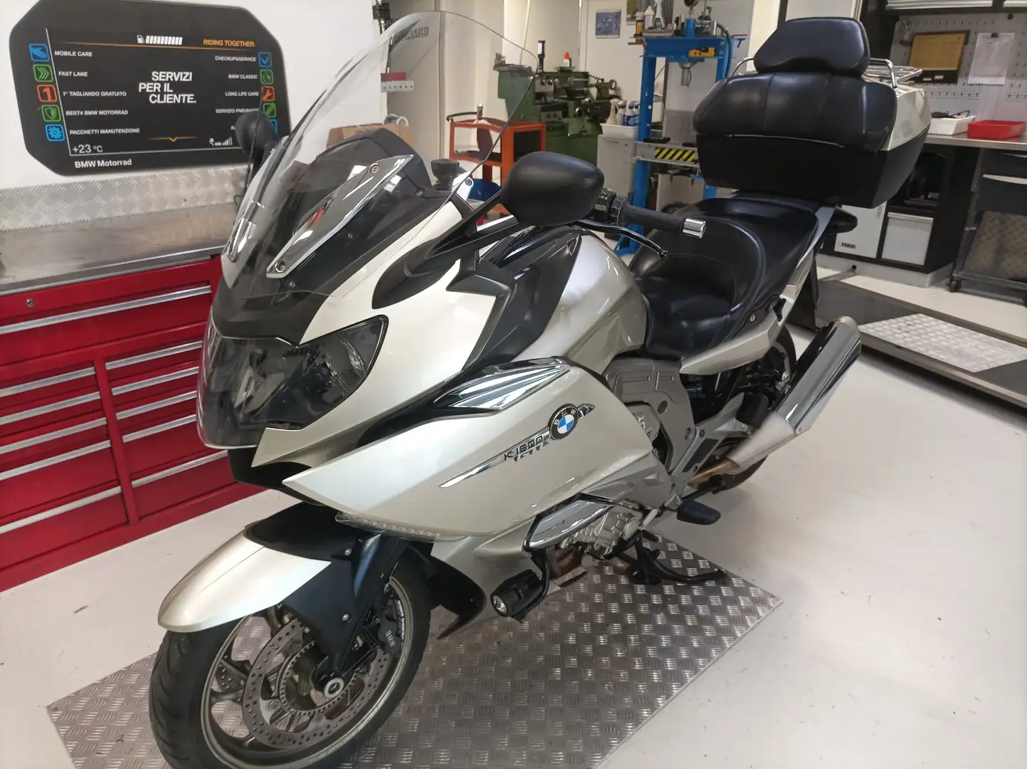 BMW K 1600 GTL Срібний - 2
