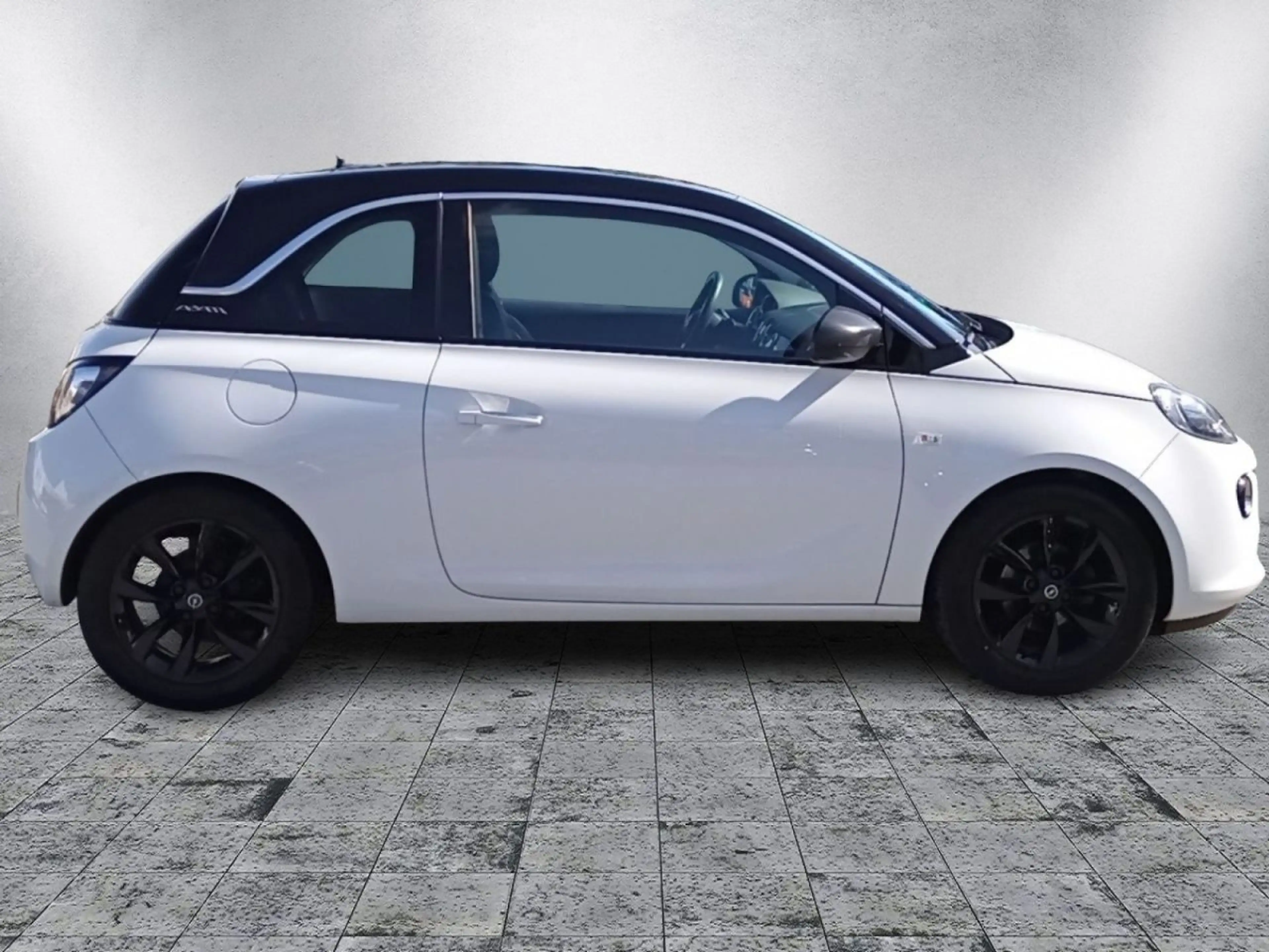 Opel Adam *Snoopy Edition* — photo 6