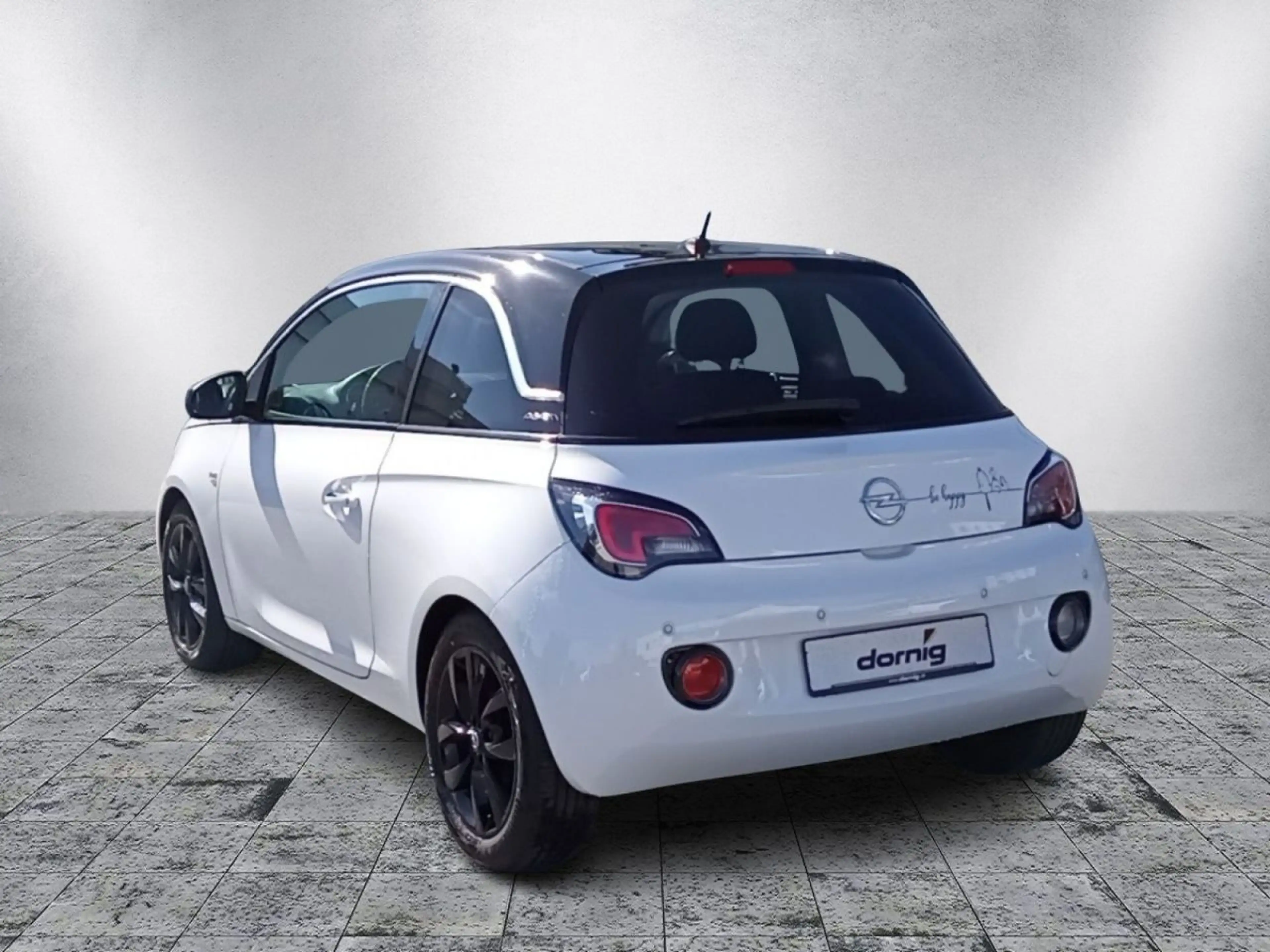 Opel Adam *Snoopy Edition* — photo 4