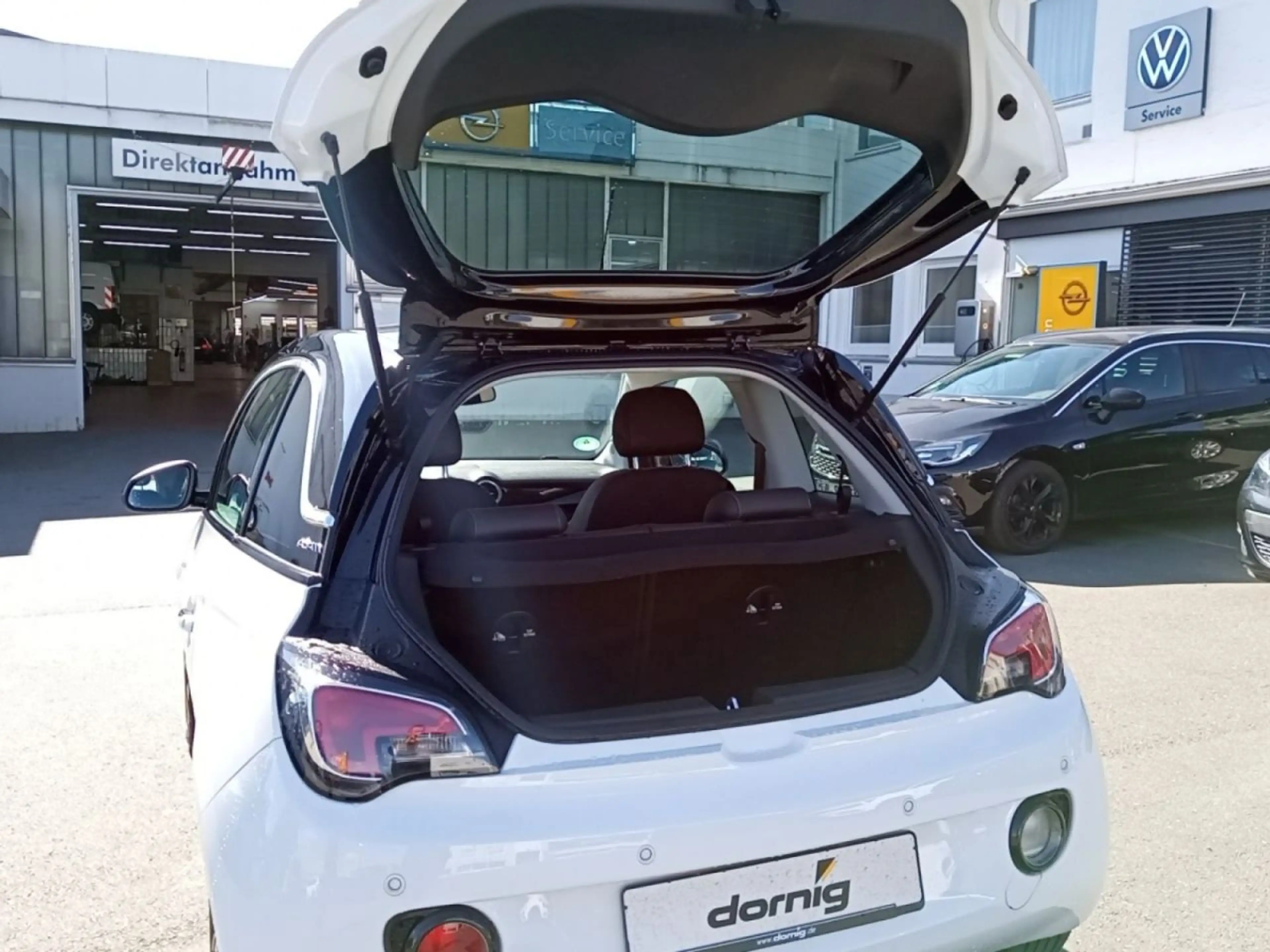 Opel Adam *Snoopy Edition* — photo 8