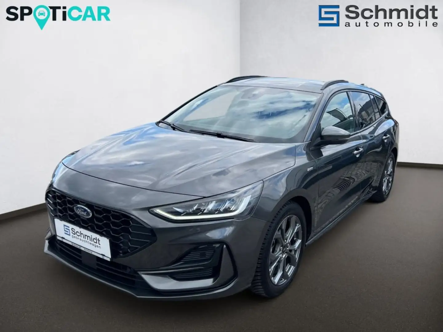 Ford Focus ST-Line Tra. 1,0 EBoost 125PS MHEV M6 F Grau - 1