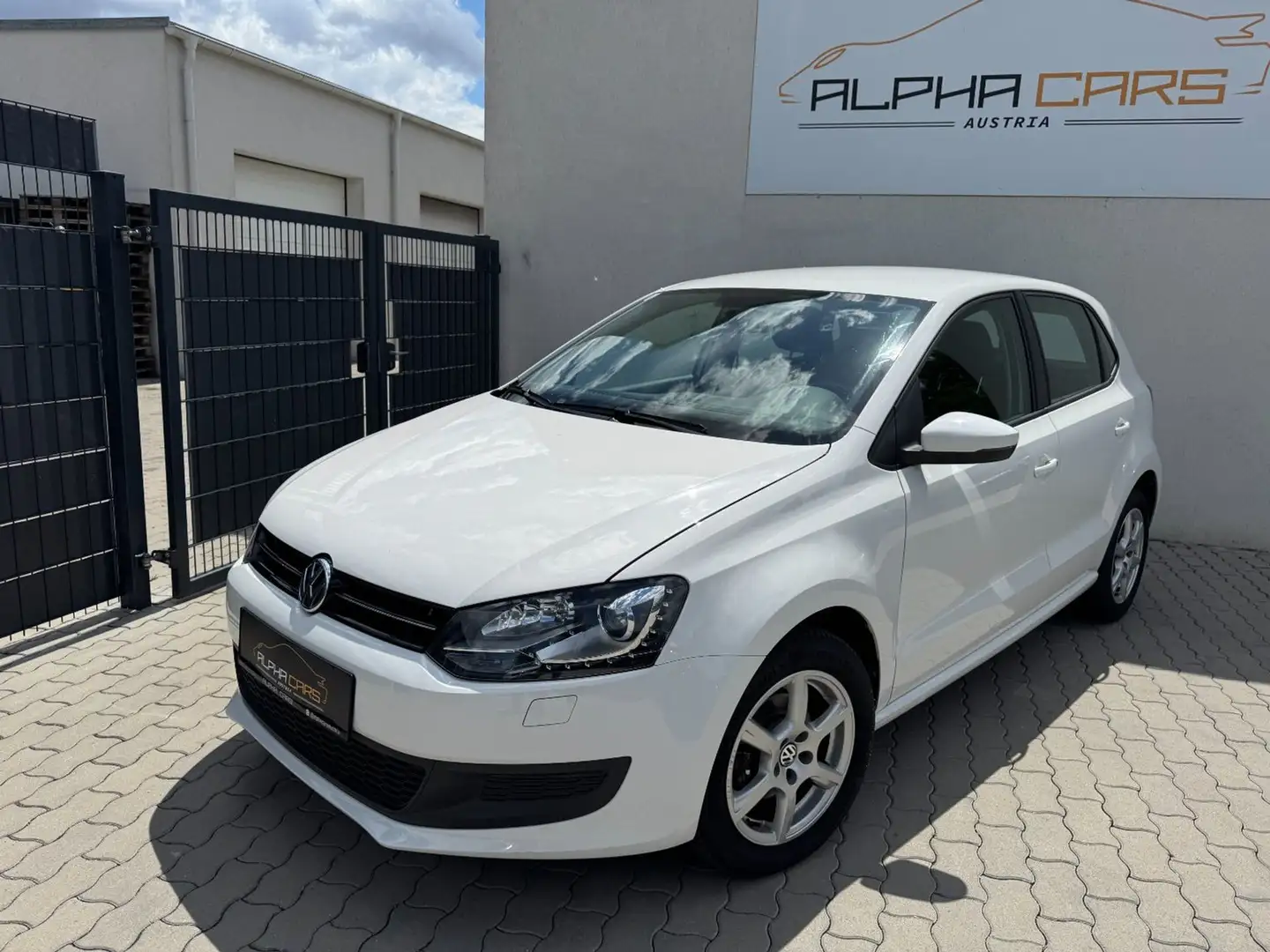 Volkswagen Polo 1.2 4Friends Weiß - 1
