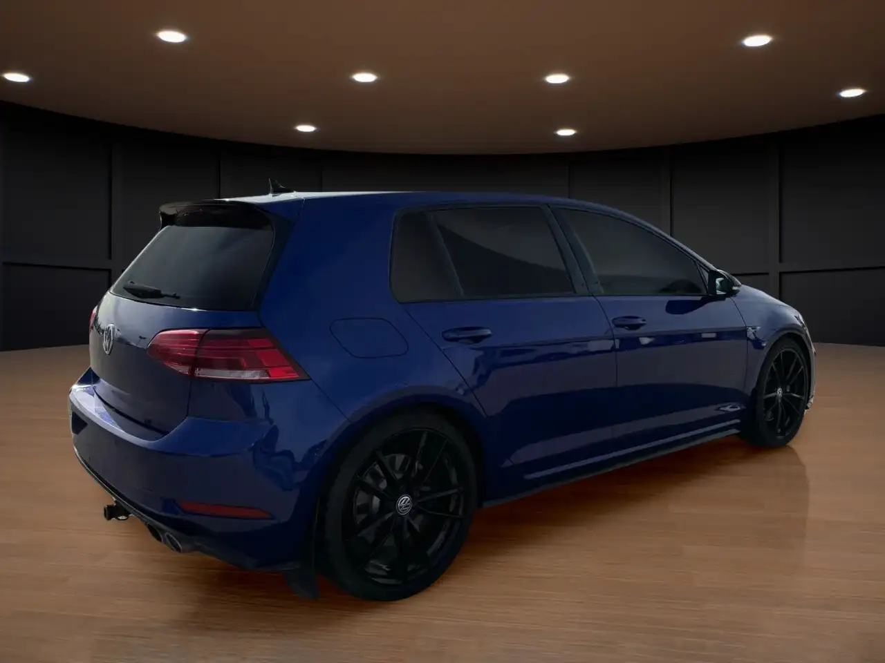 Volkswagen Golf R снимка Volkswagen Golf R
