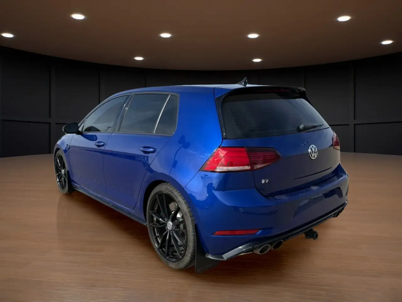 Volkswagen Golf R снимка Volkswagen Golf R