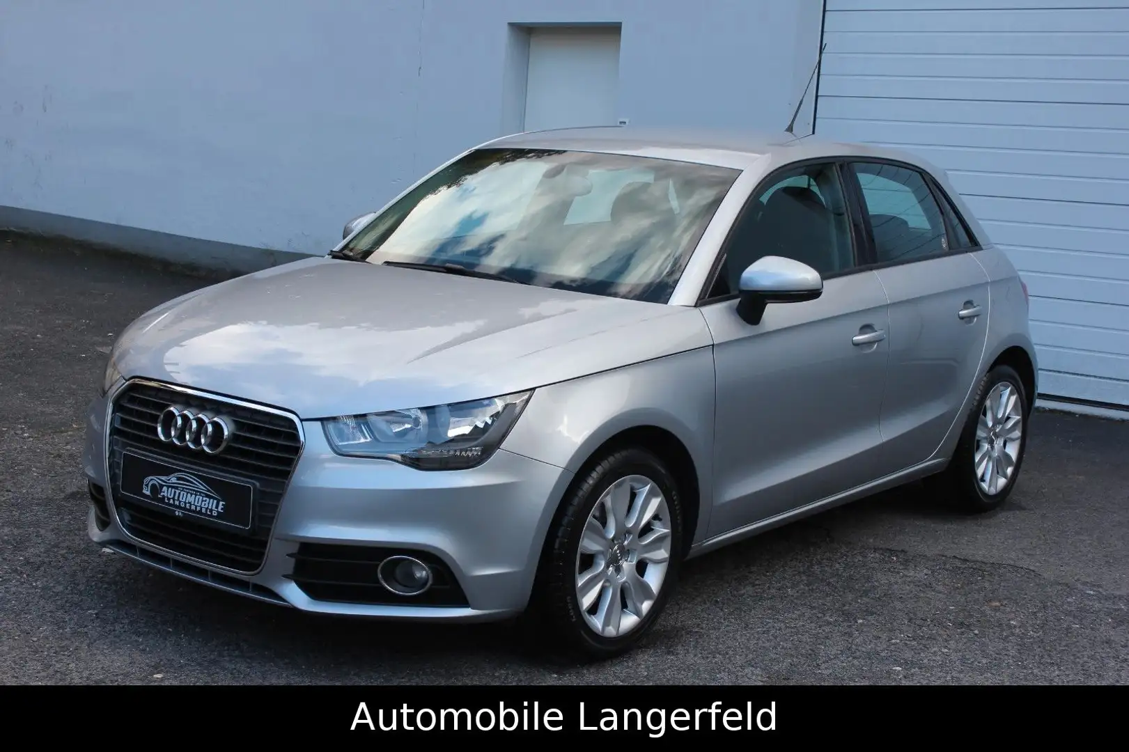 Audi A1 Sportback *GARANTIE* NAVI PDC SHZ KLIMA Silber - 2
