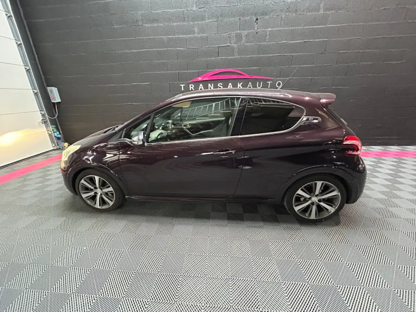Peugeot 208 XY Braun - 2