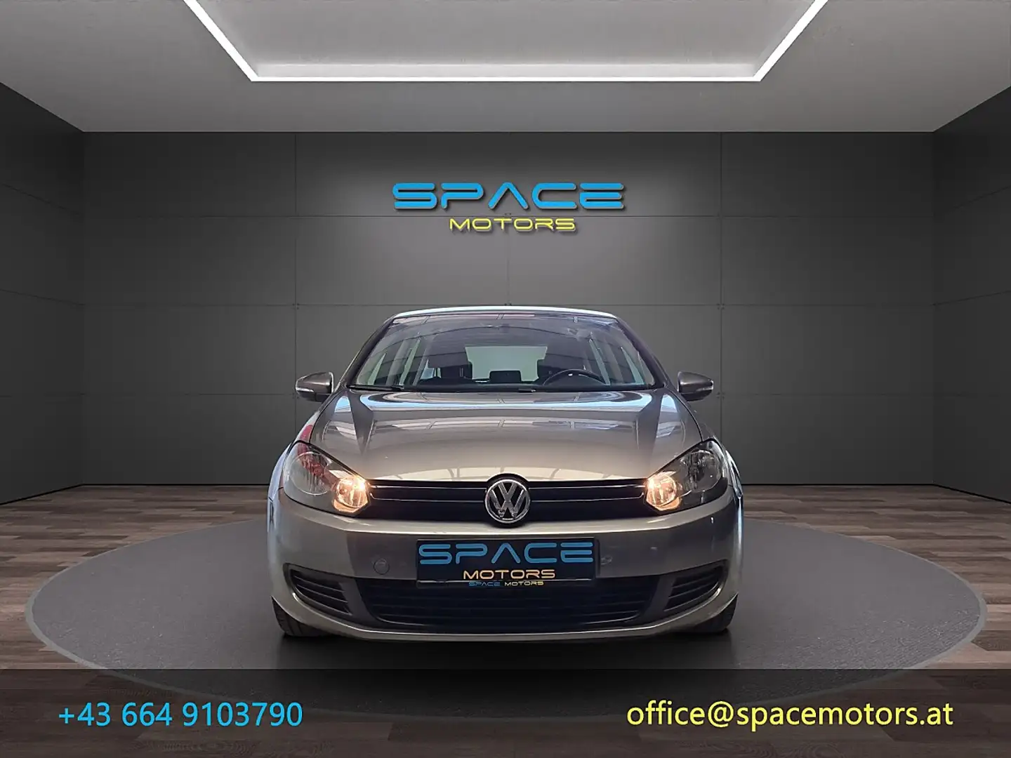 Volkswagen Golf Jubiläum 1,4 Grau - 2