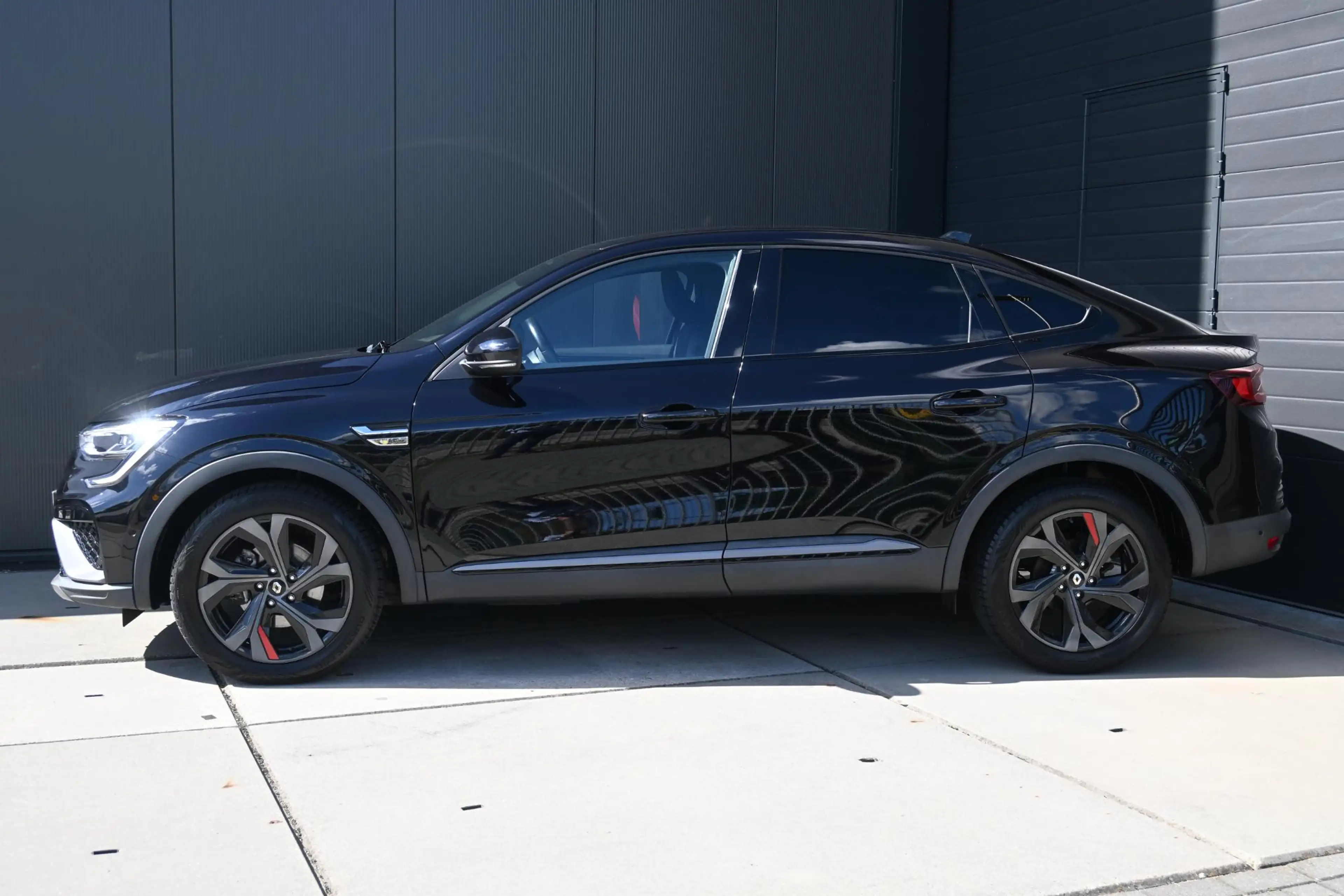 Renault Arkana E-Tech Hybrid 145 R.S. Line | ADAPT. CRUISE CONTRO — photo 4