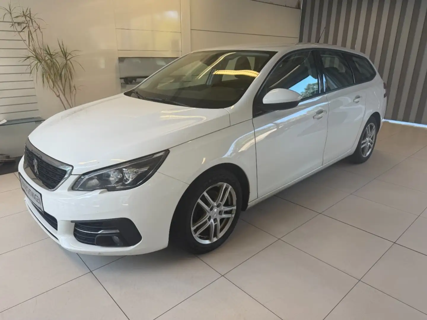 Peugeot 308 SW ACT BHDI130 Weiß - 2