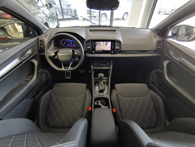 Skoda Karoq 2.0 TDI DSG Sportline Matrix/Navi/ACC/AHK/Kamera/5Jahre — photo 10