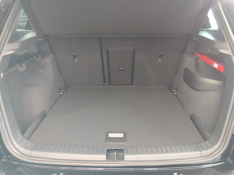 Skoda Karoq 2.0 TDI DSG Sportline Matrix/Navi/ACC/AHK/Kamera/5Jahre — photo 15