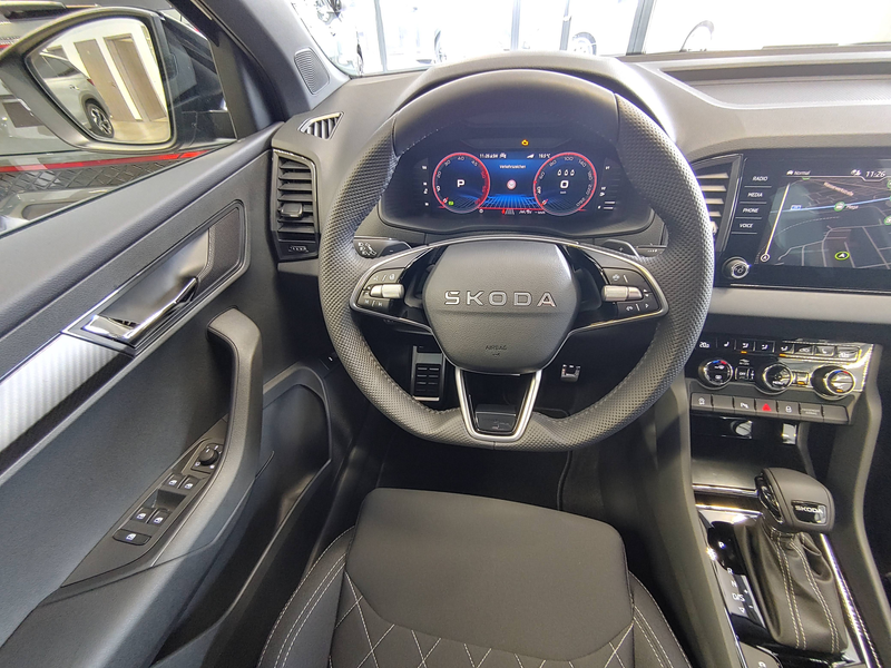 Skoda Karoq 2.0 TDI DSG Sportline Matrix/Navi/ACC/AHK/Kamera/5Jahre — photo 9