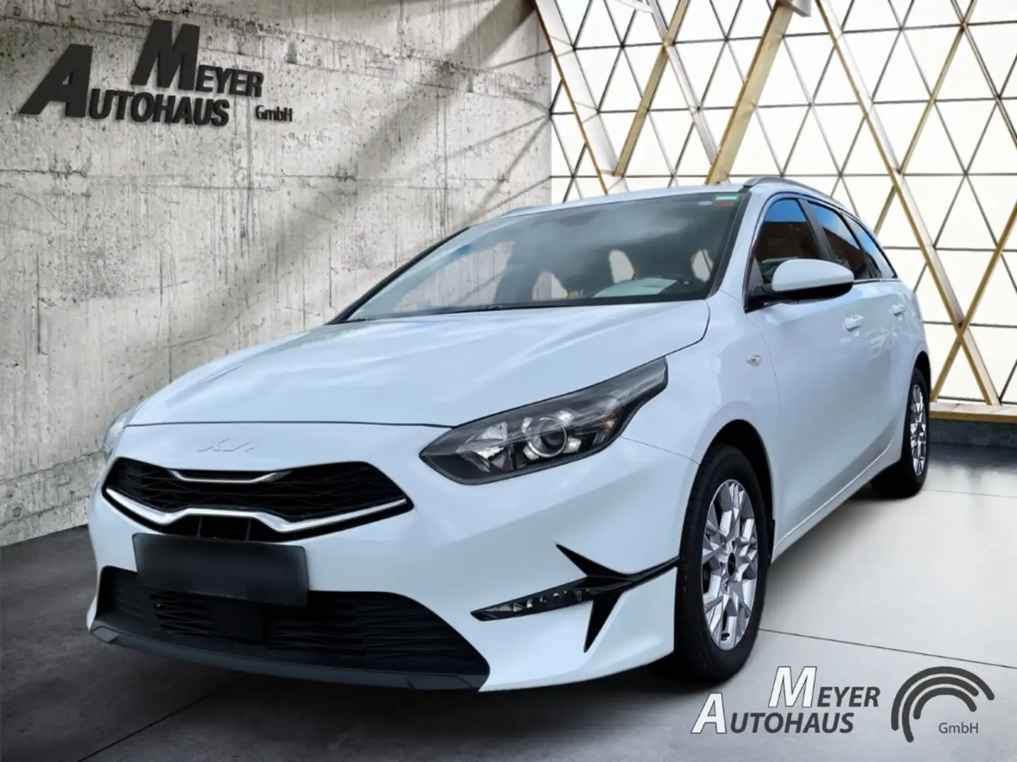 Kia Ceed SW / cee'd SW 1.5 T-GDI 140 PS DCT Vision + Komfort-plus-Paket Fehér - 1
