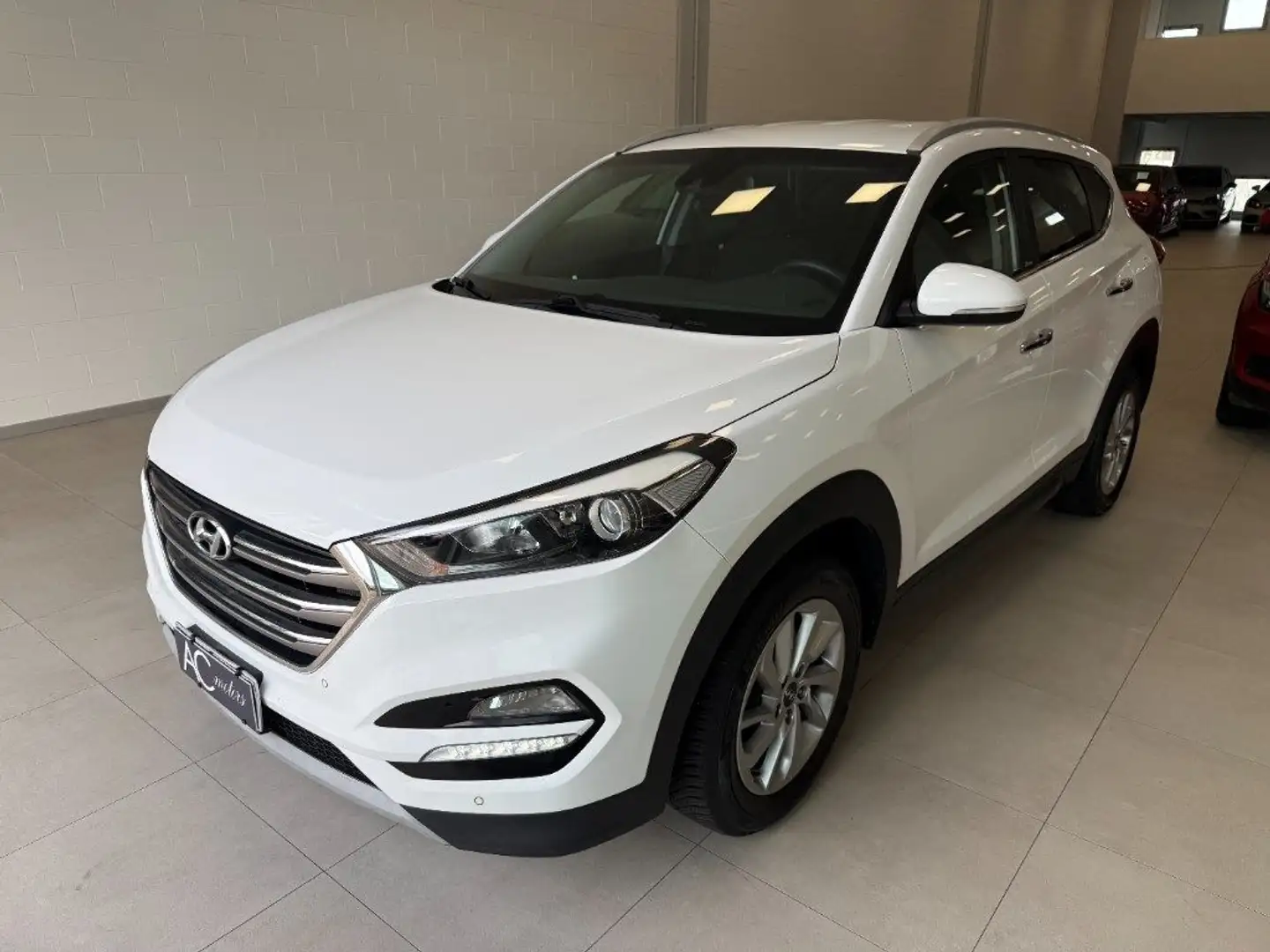 Hyundai TUCSON 1.7 CRDi XPossible Bianco - 2