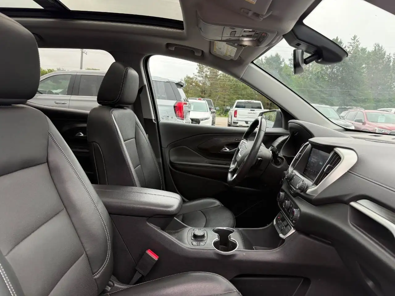 GMC Terrain photo GMC Terrain
