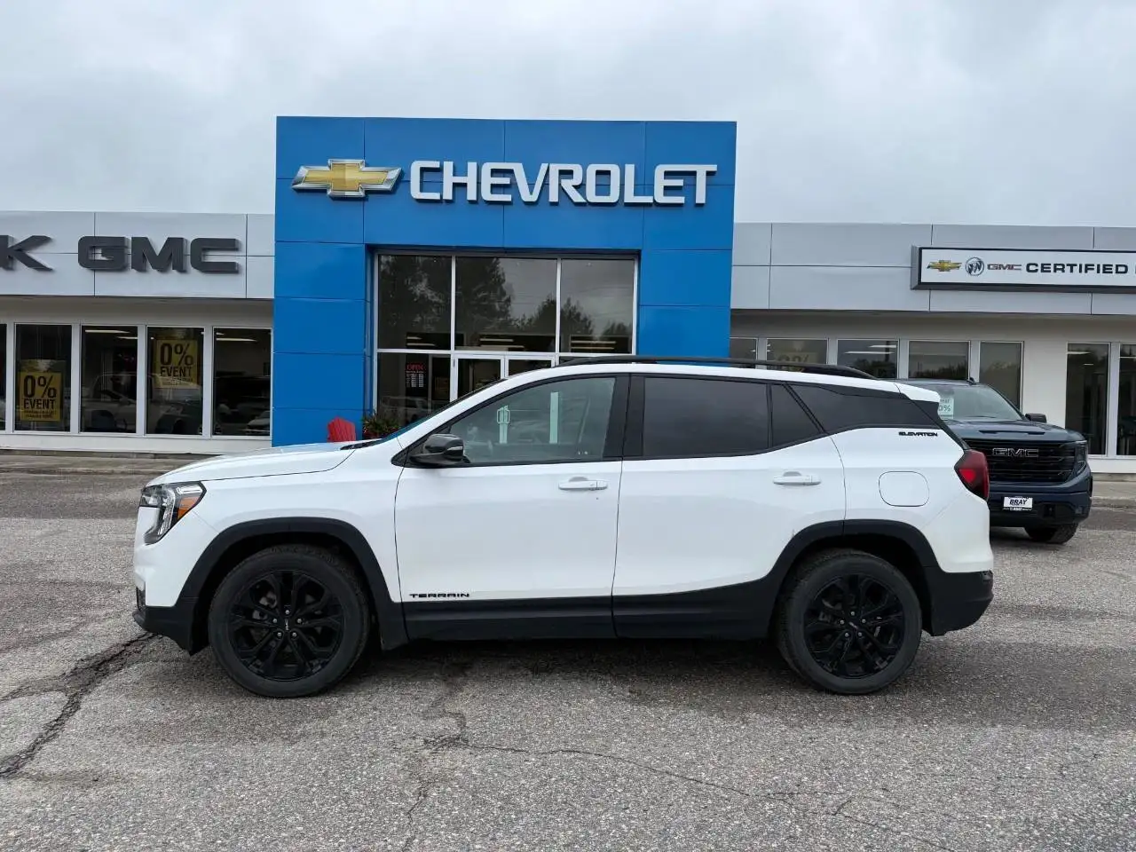 GMC Terrain photo GMC Terrain