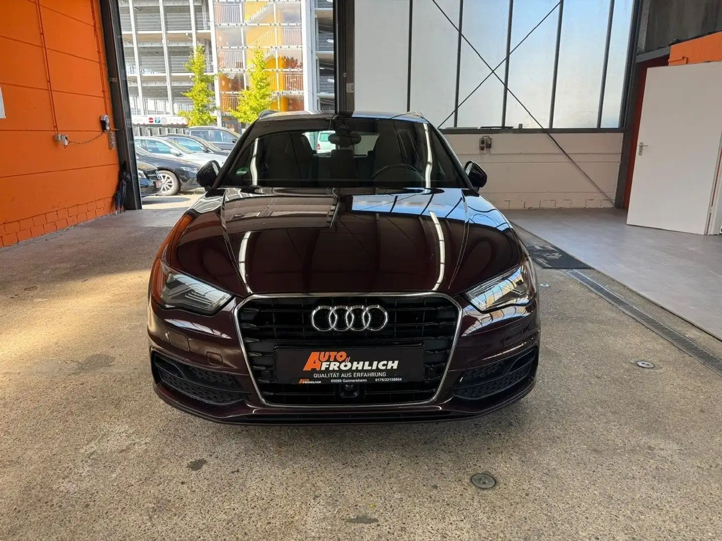 Audi A3 Sportback 1.4 TFSI S line Sportpaket Navi LED Rot - 2