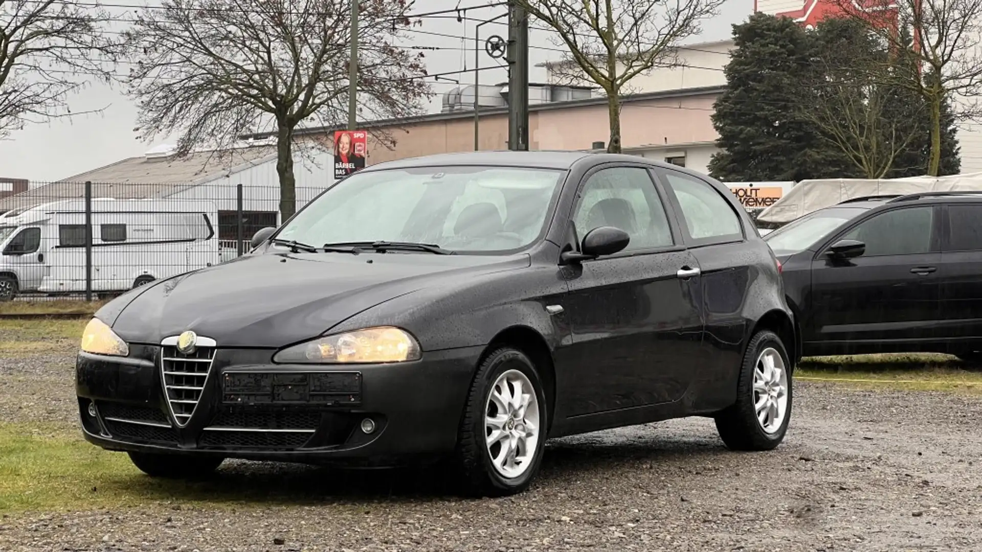 Alfa Romeo 147 1.6 TS 16V Distinctive #Leder#Alu#Klimaaut. Černá - 2