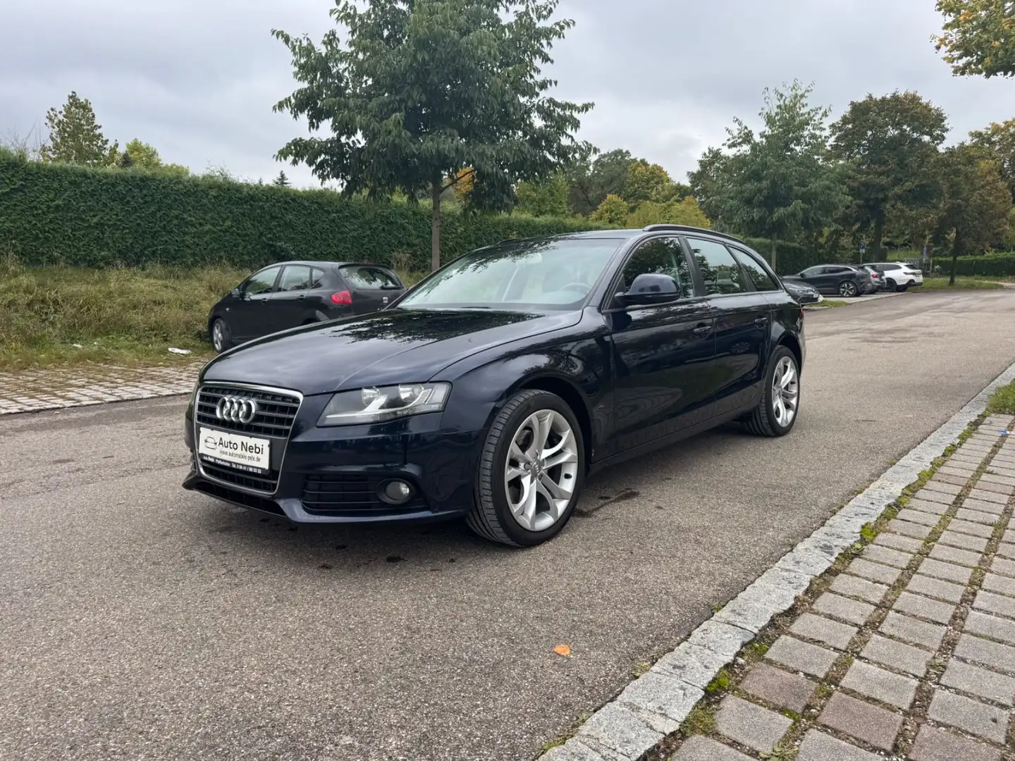 Audi A4 Avant Attraction*2.0*Klimaa.*Tempomat* Blau - 1